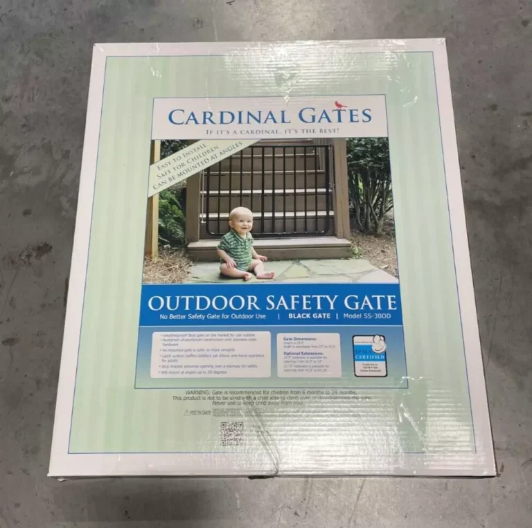 Scratch & Dent Outdoor Safety Gate