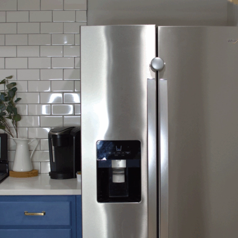 Qdos Adhesive Fridge/Freezer Lock