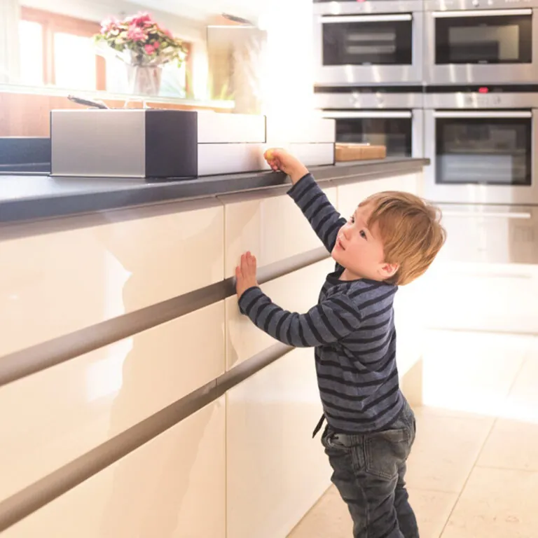 Qdos Adhesive Stove Guard