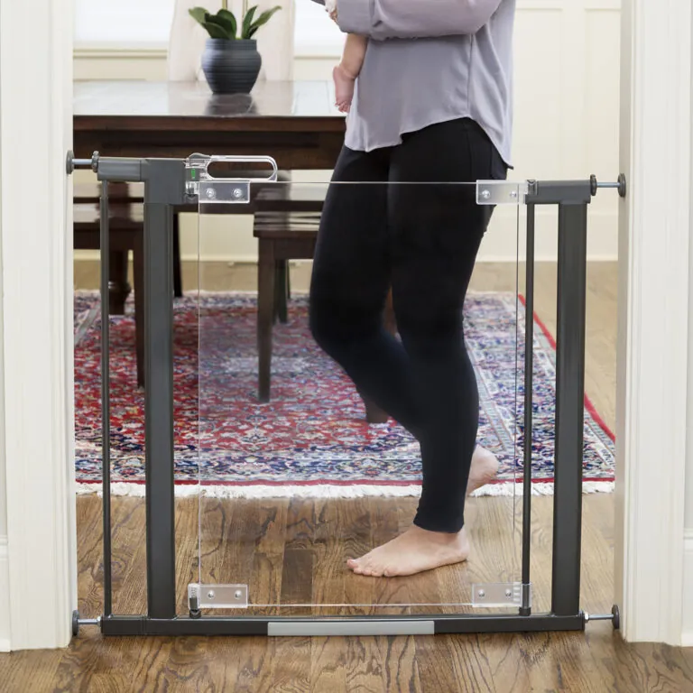 Qdos Crystal Designer Gate (Pressure Mount)
